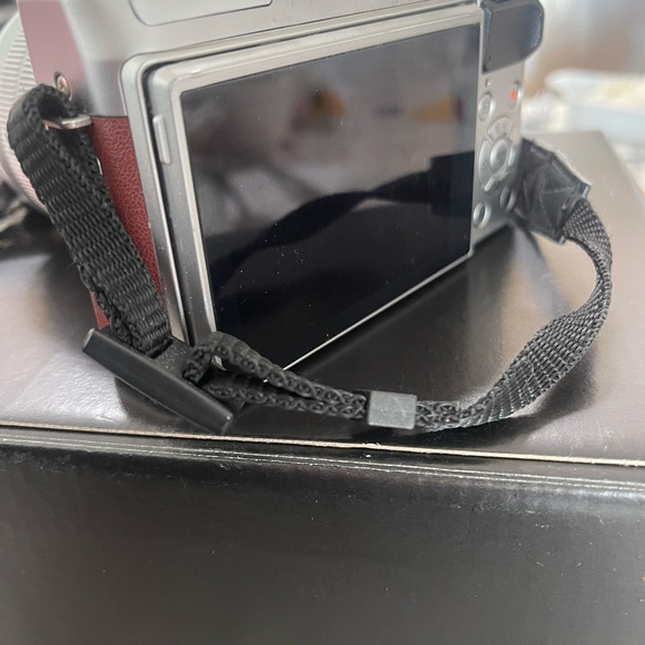 Fujifilm X-A3 mirrorless camera - Picture 3 of 3